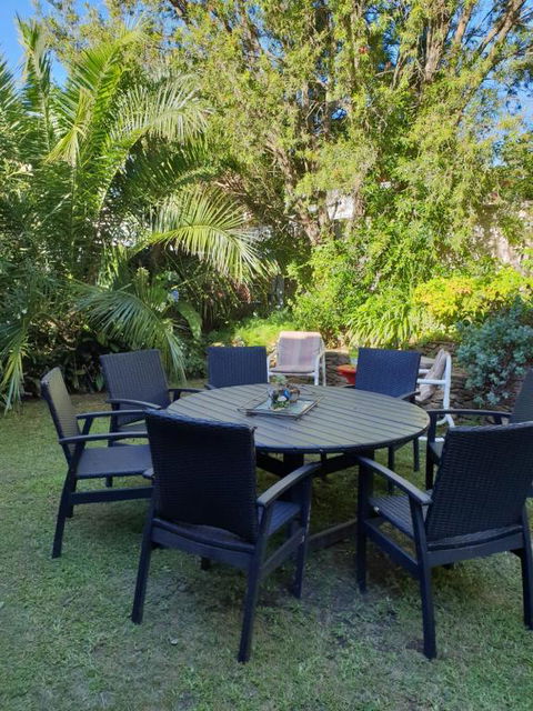 Cottage By The Bay - Accommodation Redcliffe 1