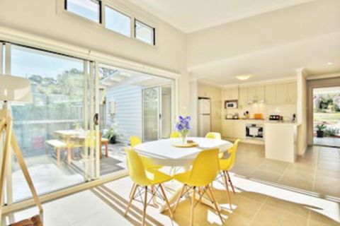 Sea Mist - Accommodation Redcliffe 0