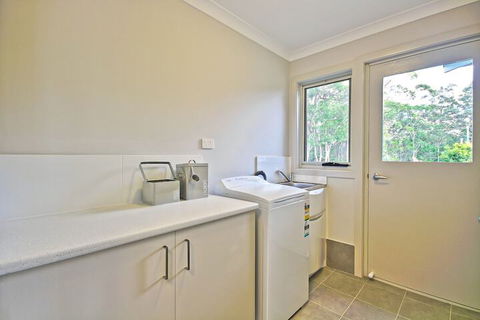 Sea Mist - Accommodation Redcliffe 3