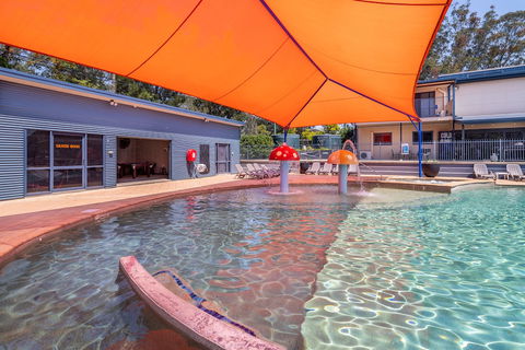 Ingenia Holidays Avina - Accommodation Redcliffe 4