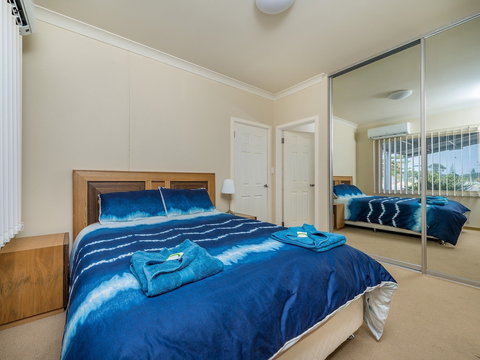 Seafront Unit 50 - Accommodation Redcliffe 1