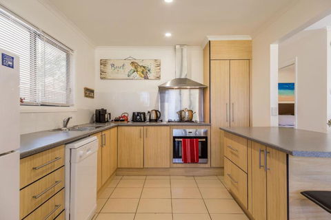 Rocketz At Berrara Beach - Accommodation Redcliffe 5