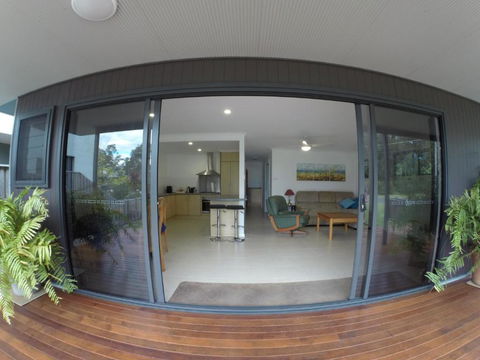 Rocketz At Berrara Beach - Accommodation Redcliffe 4