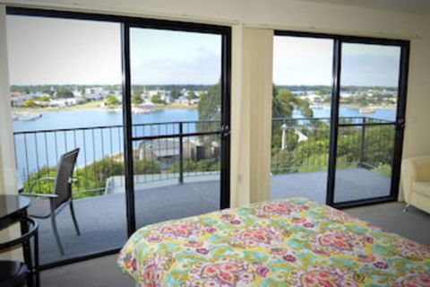 Ocean View Apartment 1 - Accommodation Redcliffe 0