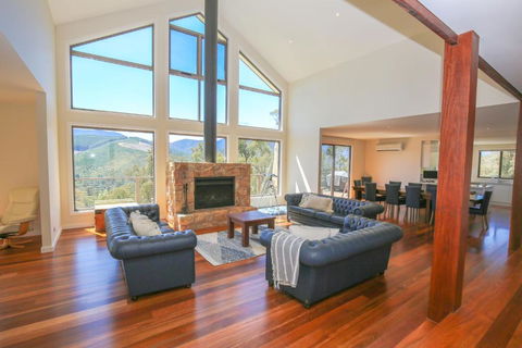 Kangaroo Lodge - Accommodation Redcliffe 4