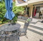 Wood Peak - Accommodation Redcliffe