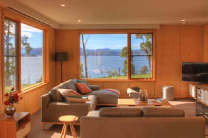 Brooks Bay TAS Accommodation Redcliffe