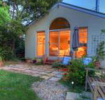 The Avenue at Montville Cottage - Accommodation Redcliffe