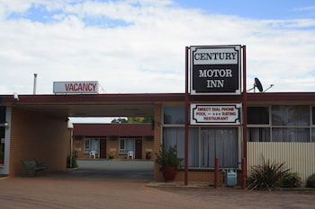 Century Motor Inn - Accommodation Redcliffe 3