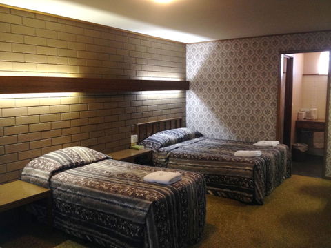 Century Motor Inn - Accommodation Redcliffe 1