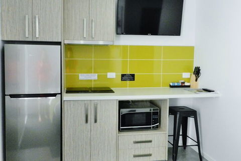 Motel 24 - Accommodation Redcliffe 5