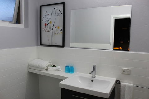 The Oriana, Orange - Accommodation Redcliffe 5