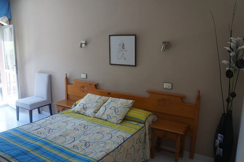 Boutique Stays Hidden Sanctuary - Accommodation Redcliffe 6