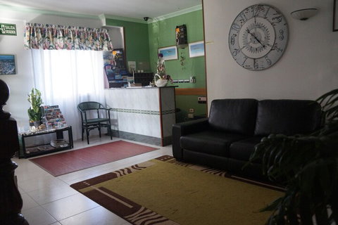 Boutique Stays Hidden Sanctuary - Accommodation Redcliffe 3