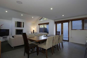 Heavenly - Accommodation Redcliffe 1