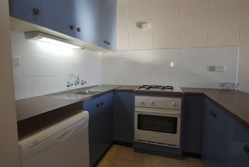 Razorback 3 - Accommodation Redcliffe 6