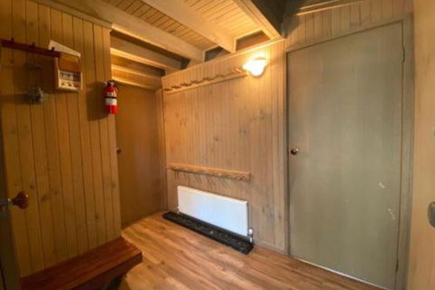 Tambo DPA - Accommodation Redcliffe 2