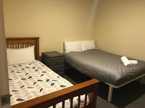 Echuca Holiday Units - Accommodation Redcliffe 5