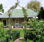 Drayshed cottage - Accommodation Redcliffe