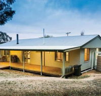 Lavender Vale Cottages - Accommodation Redcliffe