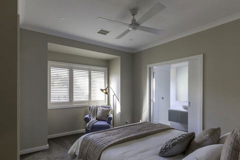 Winter Home - Our Place At Bright - Accommodation Redcliffe 7