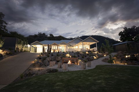 Winter Home - Our Place At Bright - Accommodation Redcliffe 1