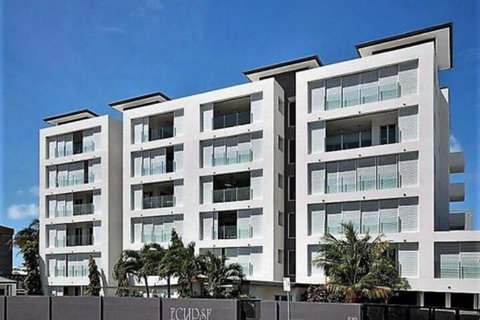 Inner City Granny Flat - Accommodation Redcliffe 4