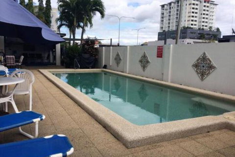 Inner City Granny Flat - Accommodation Redcliffe 5