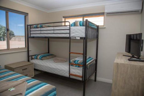 Peoples Park - Accommodation Redcliffe 4