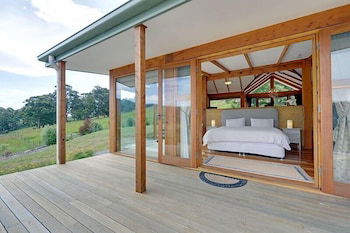 Glendevie TAS Accommodation Redcliffe