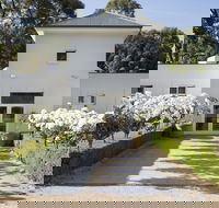 Lancemore Lindenderry Red Hill