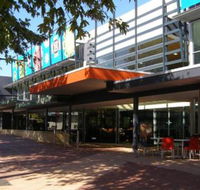 Beautiful deluxe family friendly holiday house - Accommodation Redcliffe
