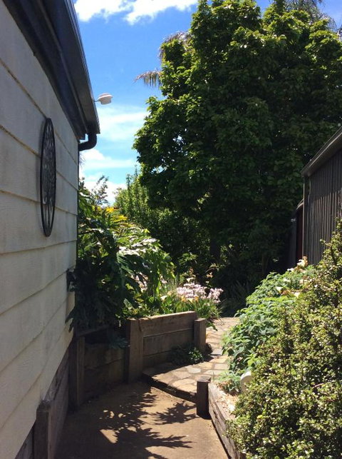 A Suite Spot In The Hills - Accommodation Redcliffe 3