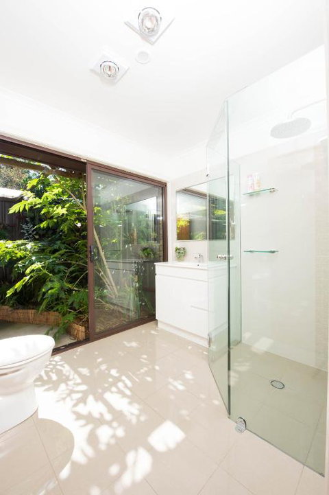 A Suite Spot In The Hills - Accommodation Redcliffe 6