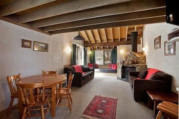 Battys - Accommodation Redcliffe 1