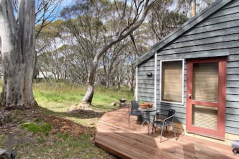 Westons - Accommodation Redcliffe 0