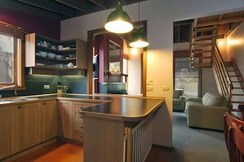 Smoko - Accommodation Redcliffe 5