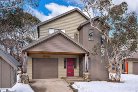 Ski Break - Accommodation Redcliffe 0