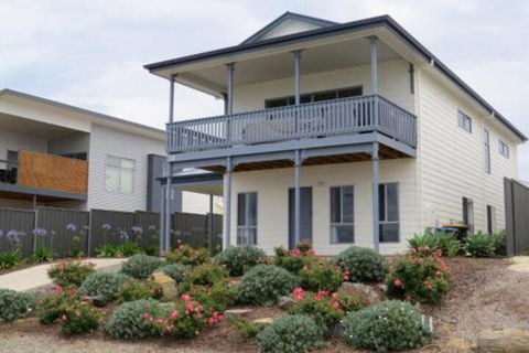 38 Wright Tce Encounter Bay - Accommodation Redcliffe 3