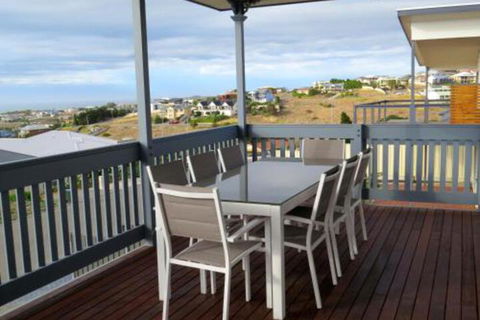 38 Wright Tce Encounter Bay - Accommodation Redcliffe 7