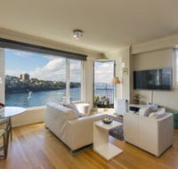 Million Dollar Harbour View - Accommodation Redcliffe