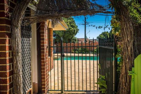 Yanchep Beach Retreat - Accommodation Redcliffe 5