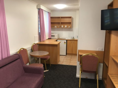 Edgecliff Lodge Motel - Accommodation Redcliffe 6