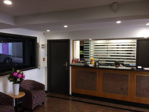 Edgecliff Lodge Motel - Accommodation Redcliffe 2
