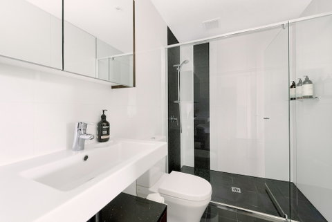 Birch Apartments - Accommodation Redcliffe 6