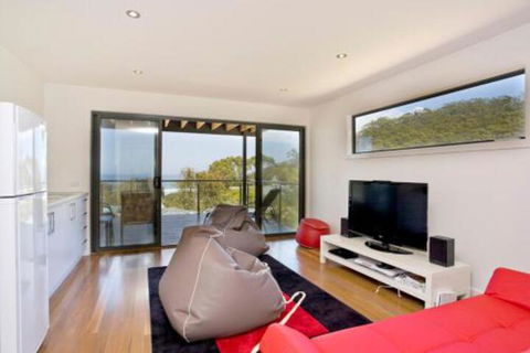 Earth Sea Sky - Accommodation Redcliffe 3