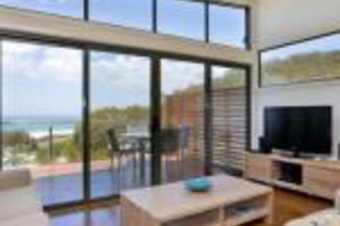 Earth Sea Sky - Accommodation Redcliffe 0