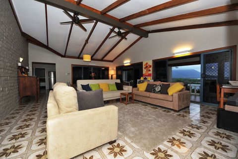 The Sanctuary Retreat - Accommodation Redcliffe 1