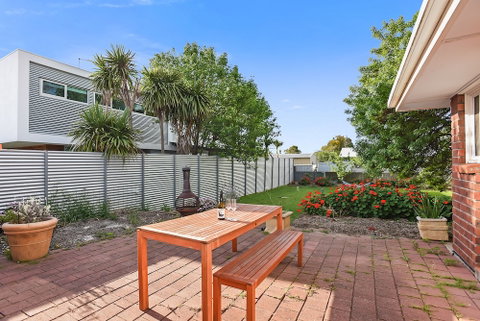Rosie's - Accommodation Redcliffe 0