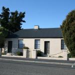Gaol House Cottages - Accommodation Redcliffe 0